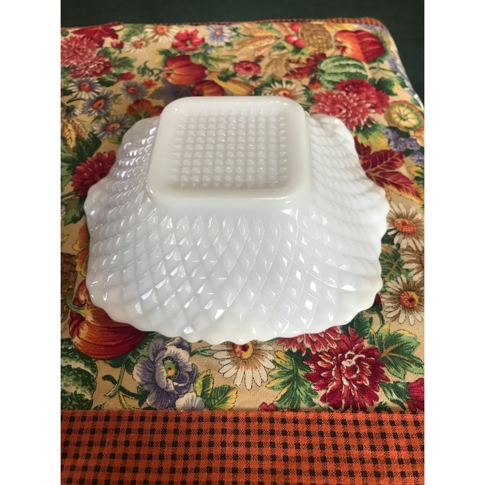 Hazel‎ Atlas Milk Glass Diamond Pattern Bowl with Ruffled Rim Wedding